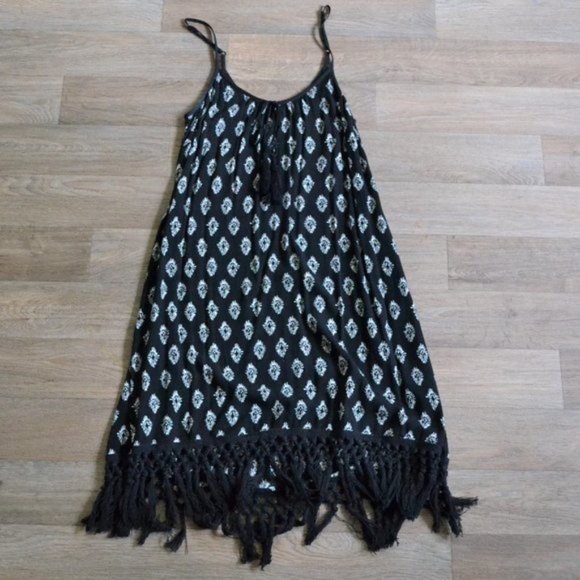 NWOT Xhilaration Fringe Black White Boho Tassel Pattern Dress Size Small - Picture 3 of 8